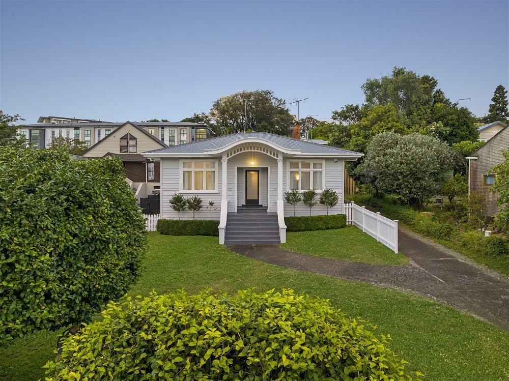 Hillsborough, 3 bedrooms