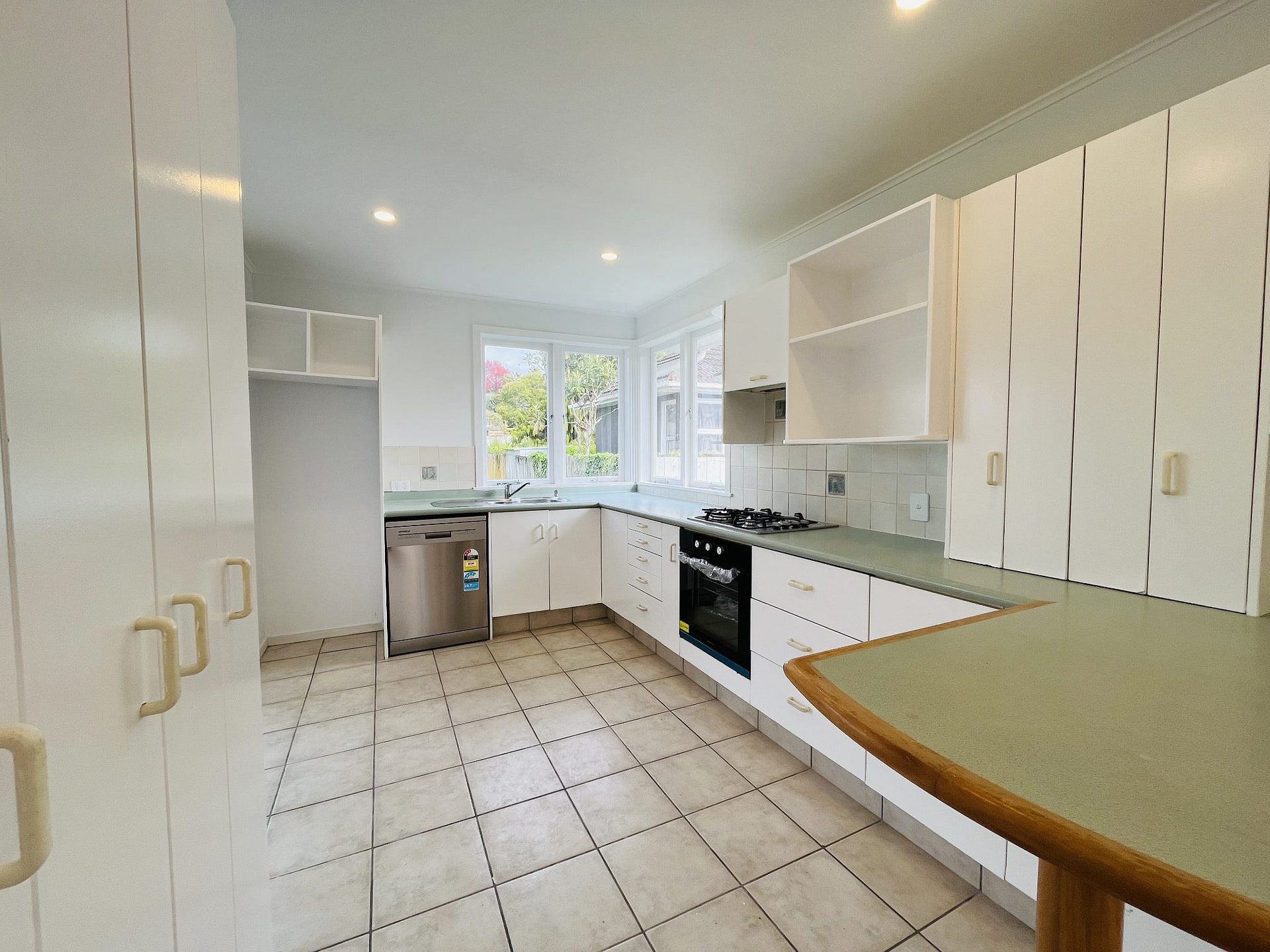 Milford, 4 bedrooms