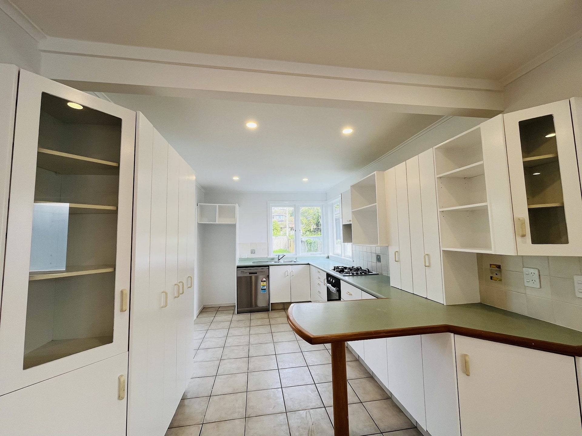 Milford, 4 bedrooms