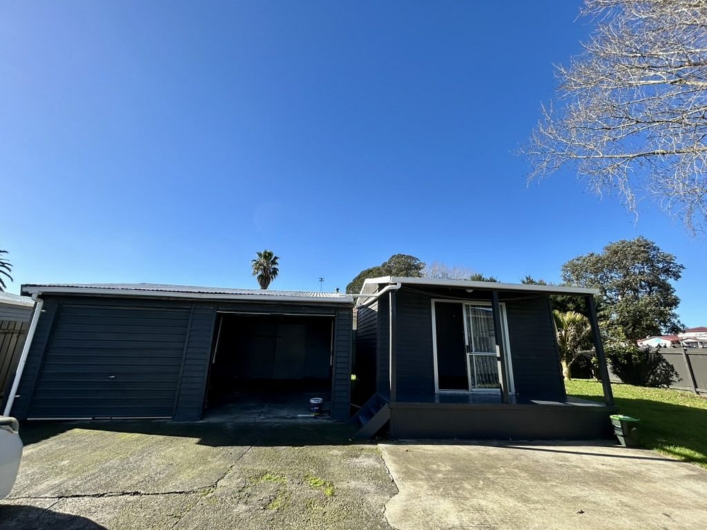 Manurewa, 3 bedrooms — photo 11
