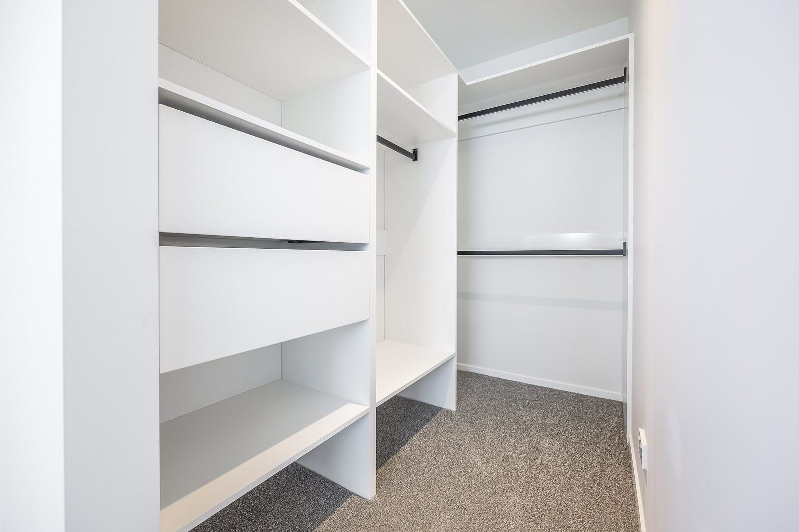 Totara Vale, 3 bedrooms — photo 11
