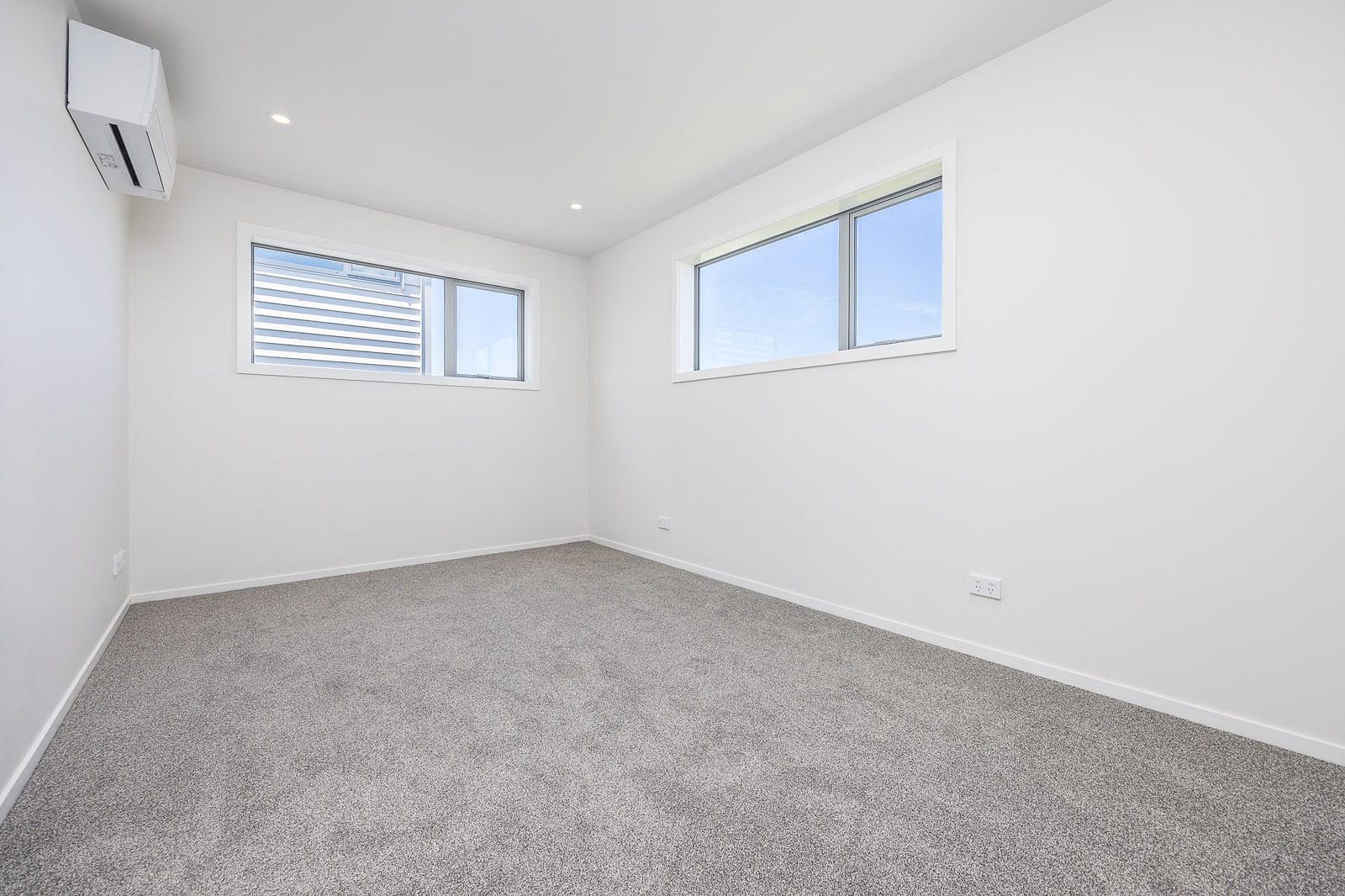 Totara Vale, 3 bedrooms — photo 12