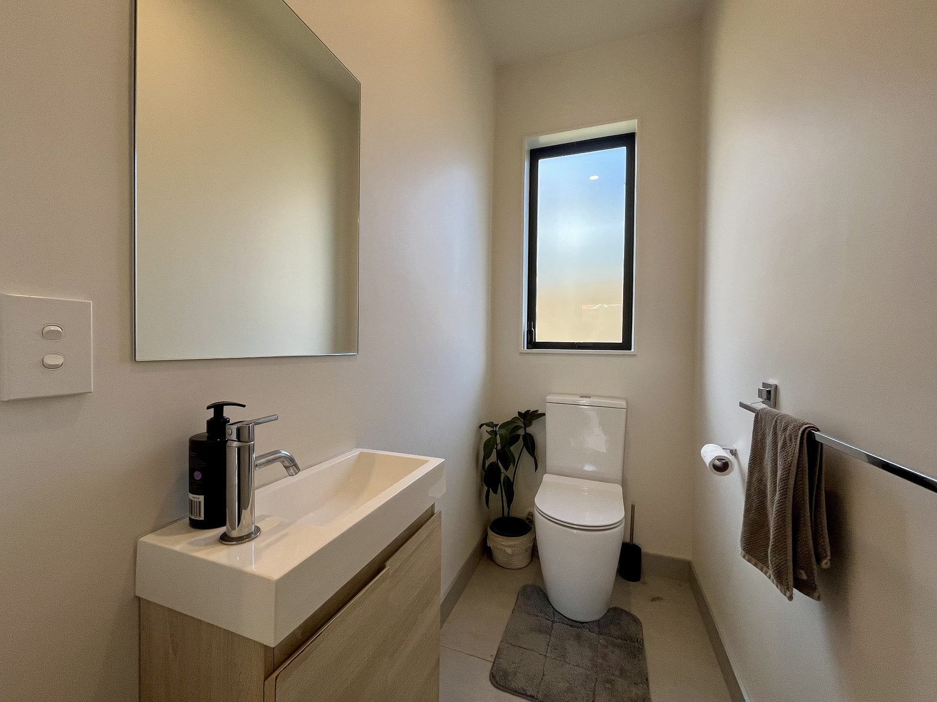 Te Atatu South, 3 bedrooms — photo 11