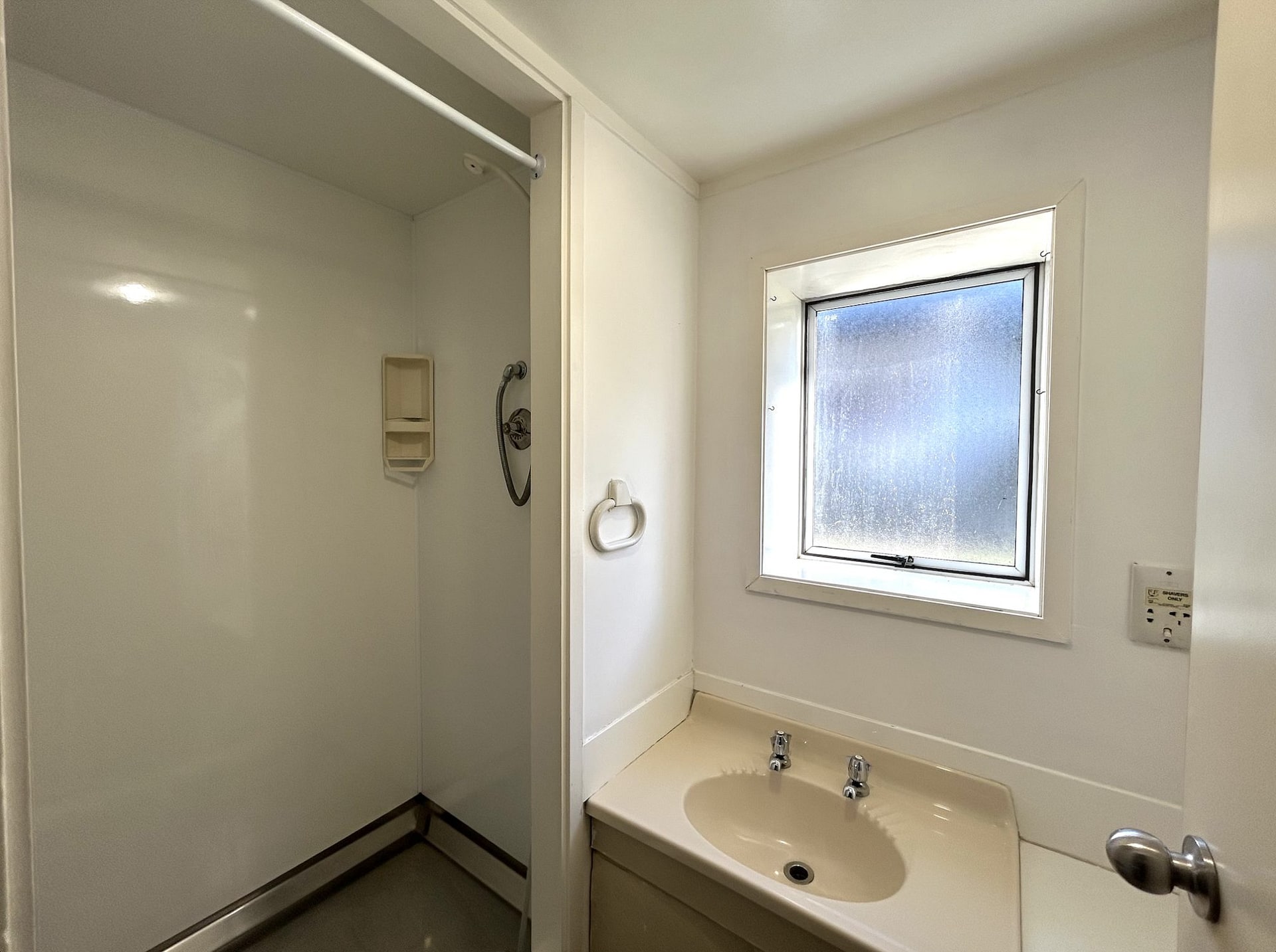 Glenfield, 4 bedrooms — photo 10