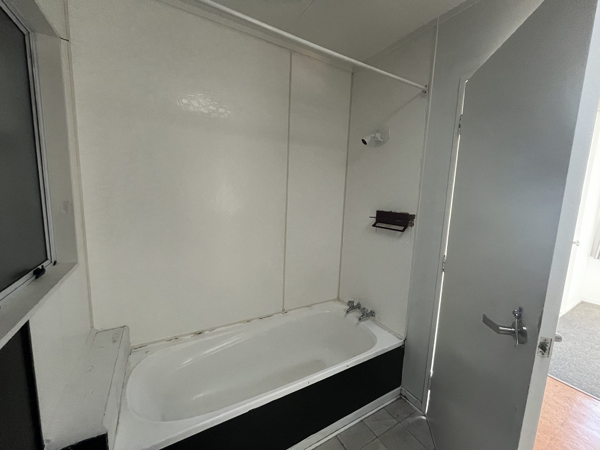 Swanson, 3 bedrooms — photo 10