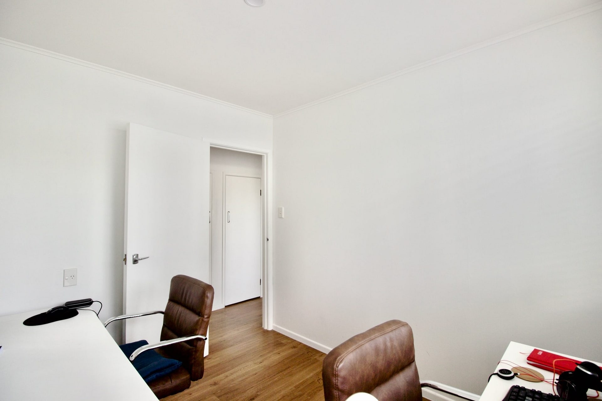 Glenfield, 4 bedrooms — photo 17
