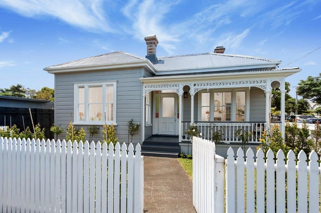 Mount Eden, 4 bedrooms