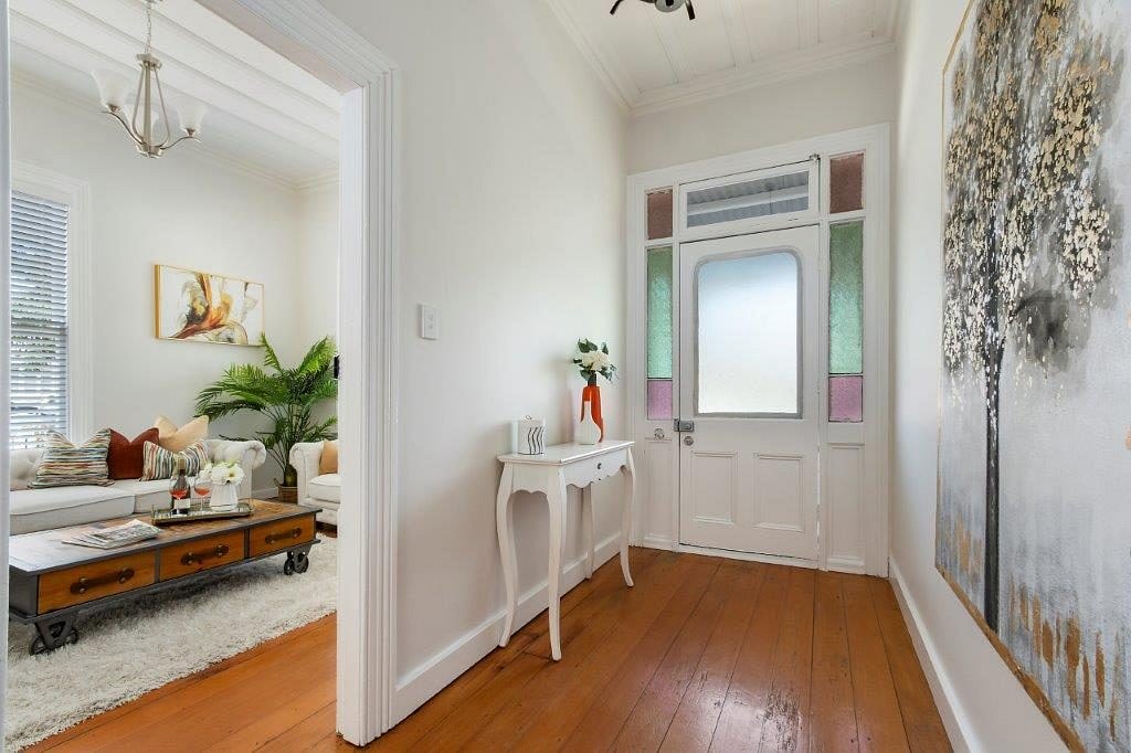 Mount Eden, 4 bedrooms