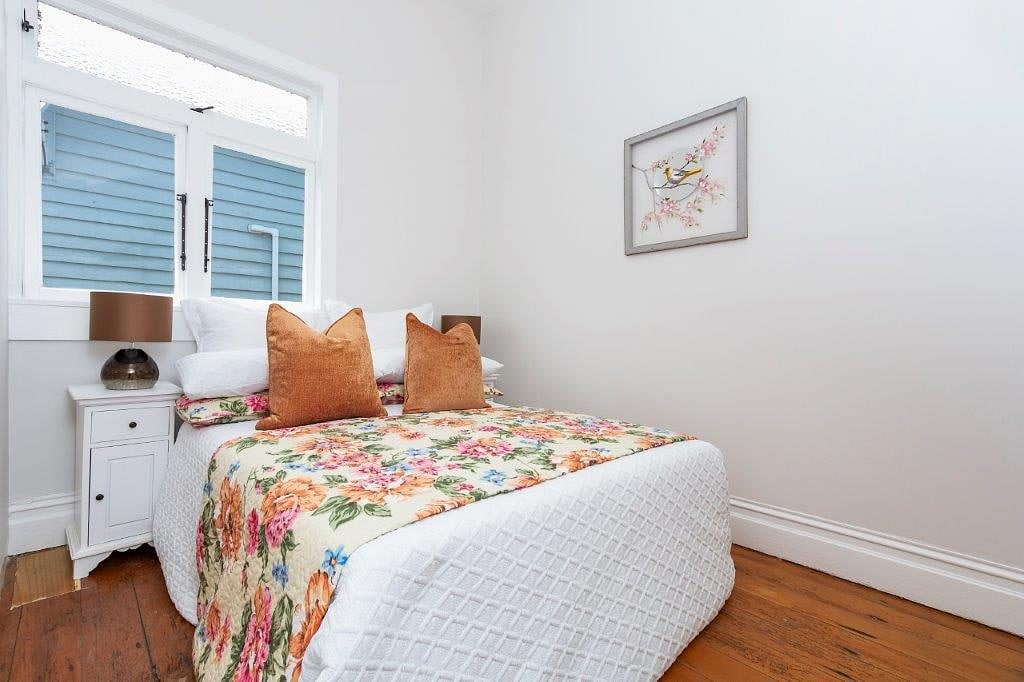 Mount Eden, 4 bedrooms — photo 12