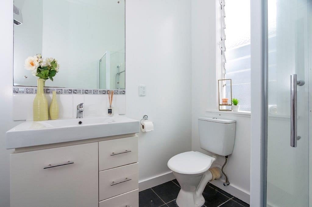 Mount Eden, 4 bedrooms — photo 14