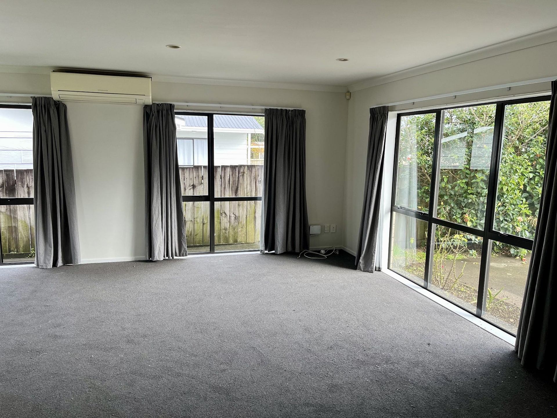 Papatoetoe, 4 bedrooms
