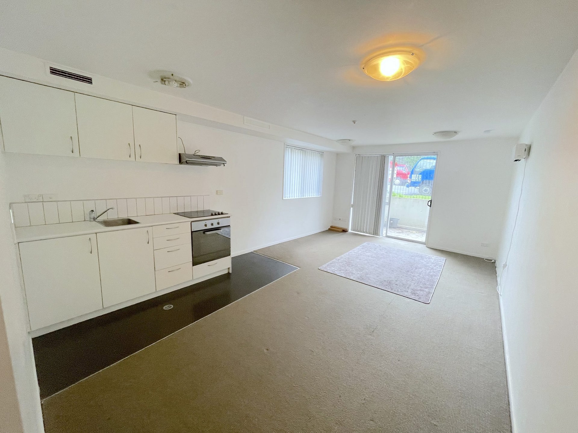 Otahuhu, 2 bedrooms — photo 12