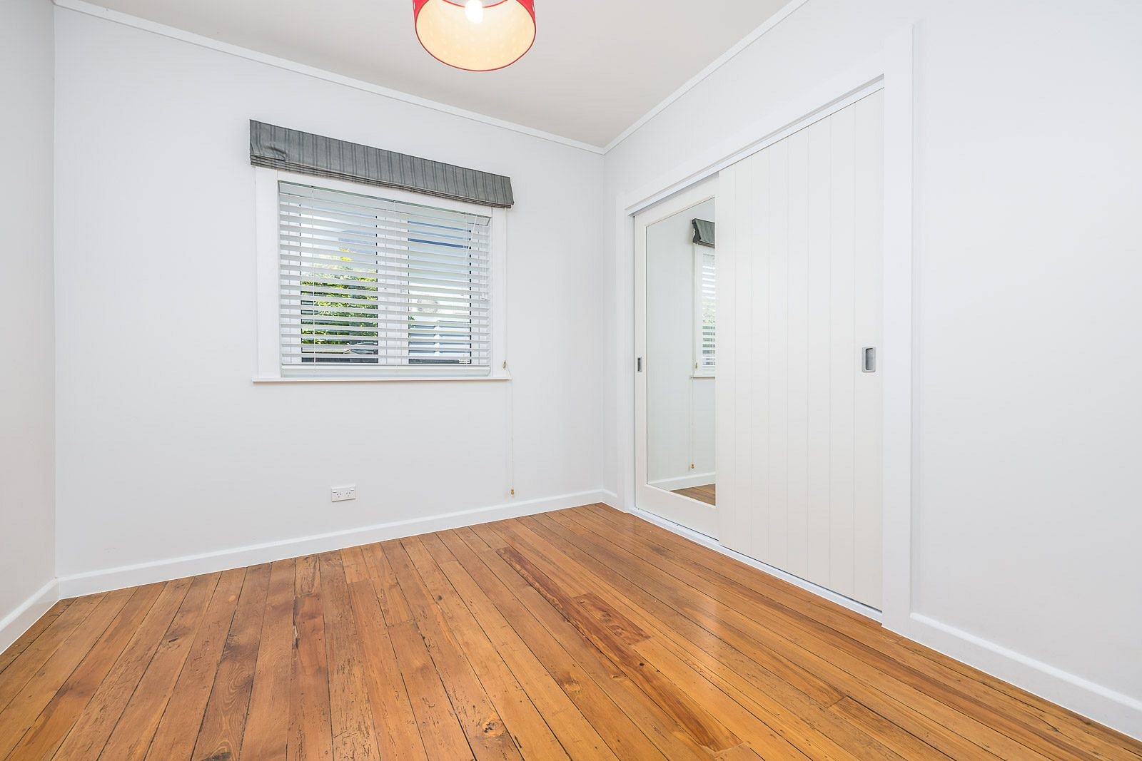 Point Chevalier, 3 bedrooms — photo 13