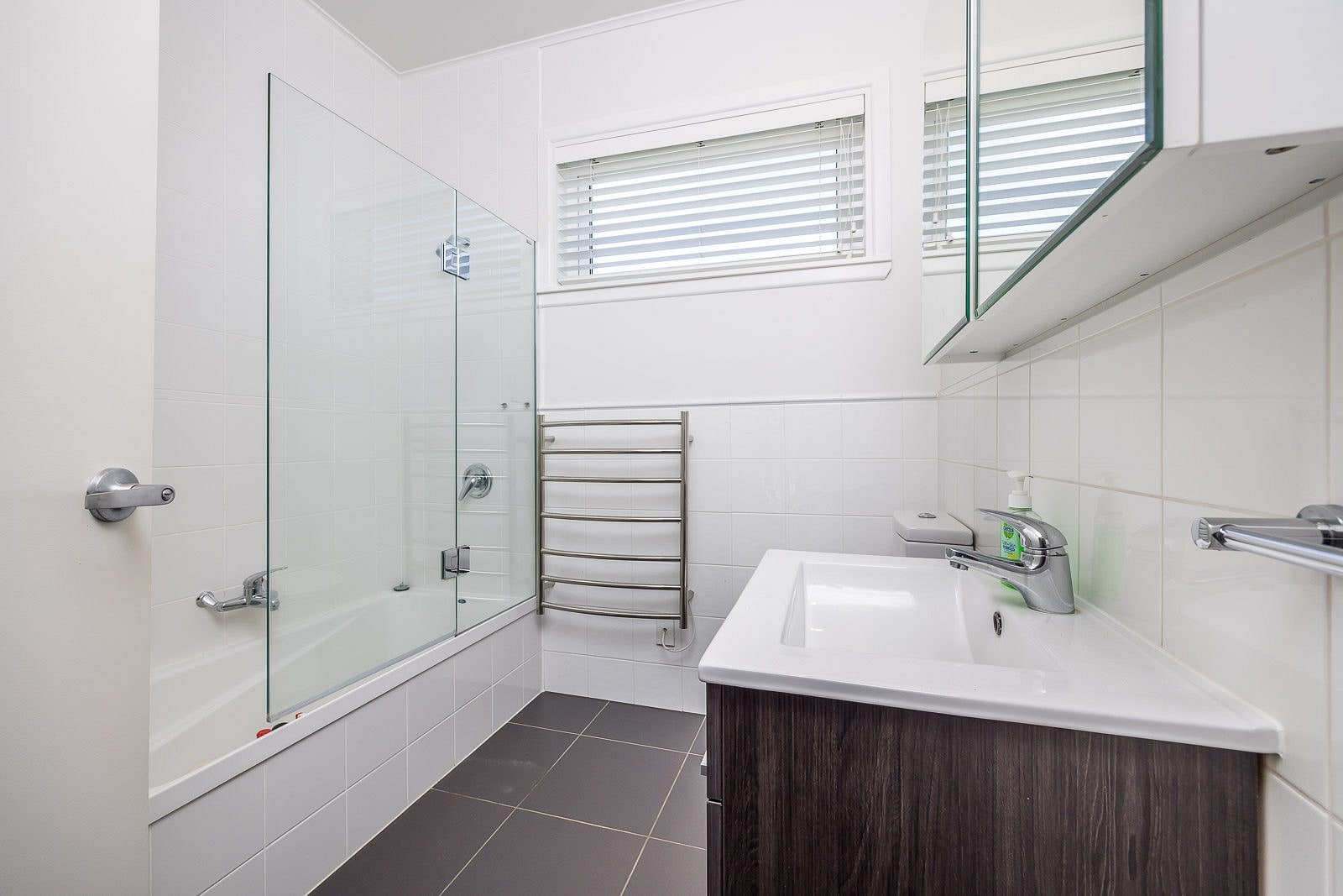Point Chevalier, 3 bedrooms — photo 14