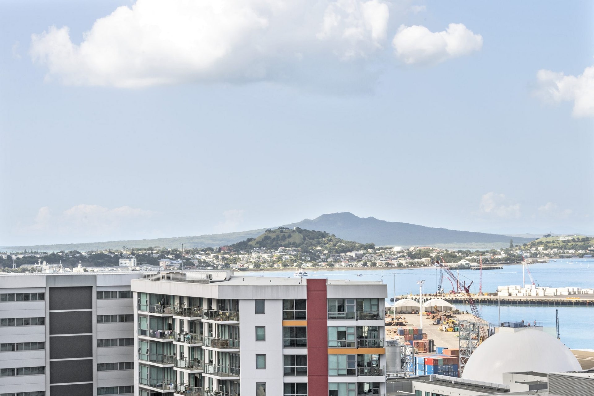 City Centre, 3 bedrooms — photo 10